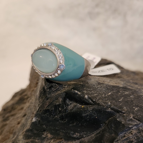 NWT Lia Sophia "Minted" Turquoise Glass & Cut Crystal Ring - Picture 3 of 4